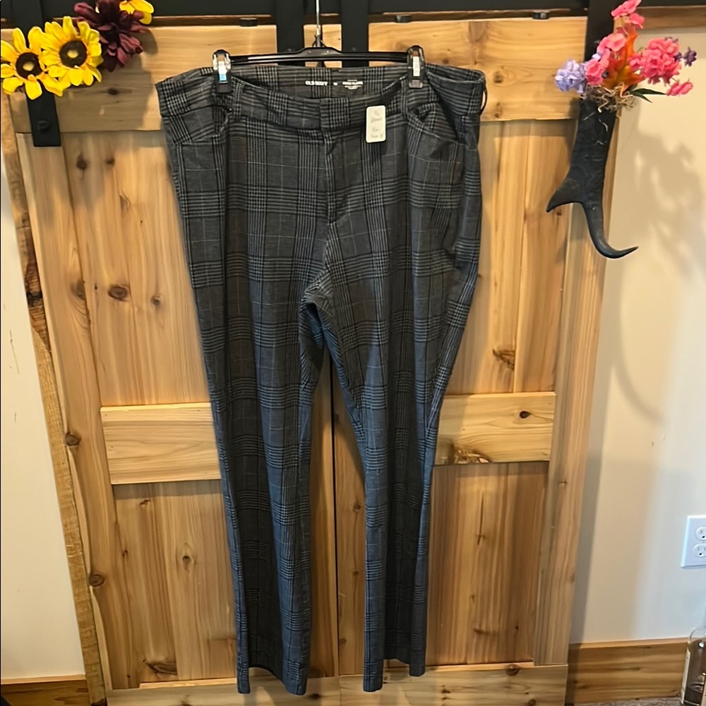 Old Navy Black & Gray Plaid Flare Trousers
